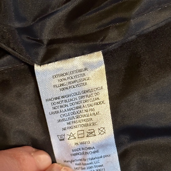 ❗️PRICE DROP❗️🎉HOST PICK🎉✨NWT✨ Socialite Quilted Vest | Navy | Size S/M - Picture 6 of 7